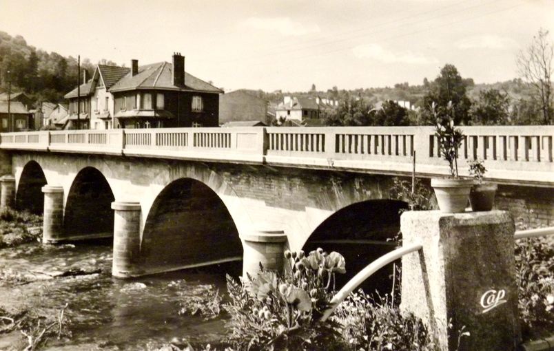 Montmédy (Meuse) Le pont CPA