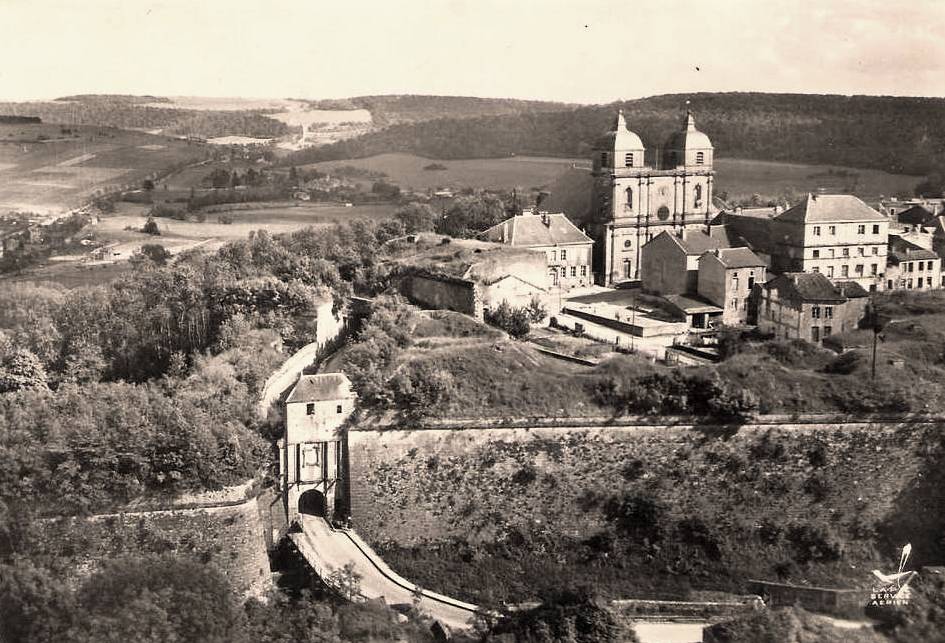 Montmédy (Meuse) Vue générale CPA