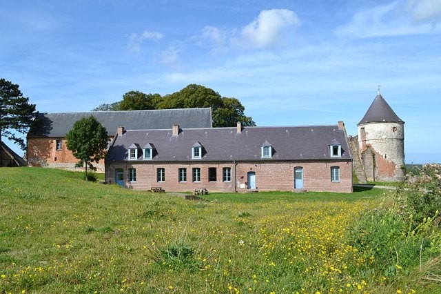 Montreuil pas de calais la tour blanche