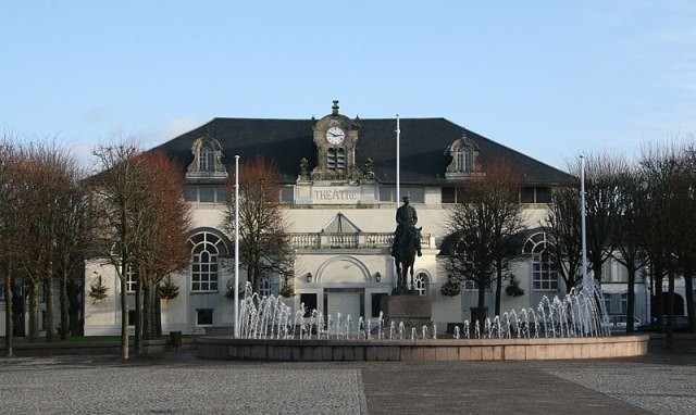 Montreuil pas de calais le theatre