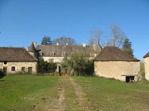 Montreuillon (Nièvre) Le château de Chassy