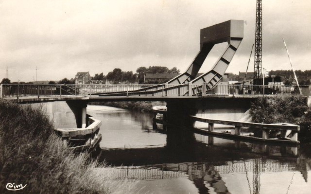 Mortagne du nord 59 le pont sur la scarpe cpa