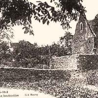 Moulins (Aisne) CPA Maison ruinées