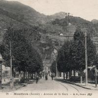 L'avenue de la Gare CPA