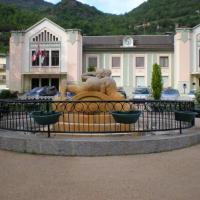 L'Hôtel de Ville et la fontaine de Vénus