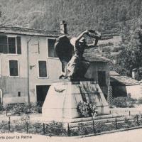 Le monument aux Morts CPA