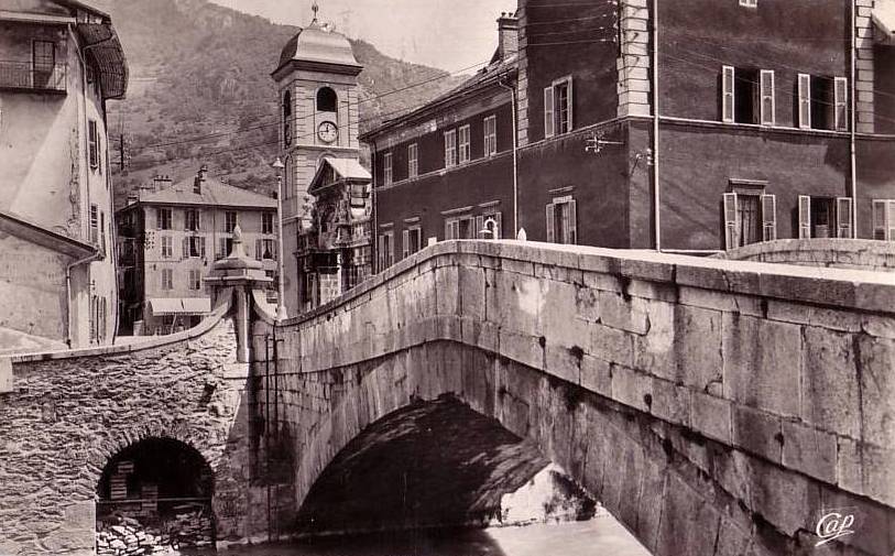 Moûtiers (Savoie) Le pont Saint-Pierre CPA