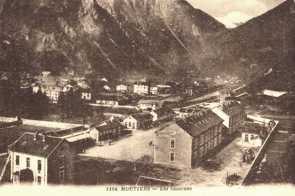 Moûtiers (Savoie) Les casernes CPA