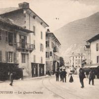 Les Quatre Chemins CPA