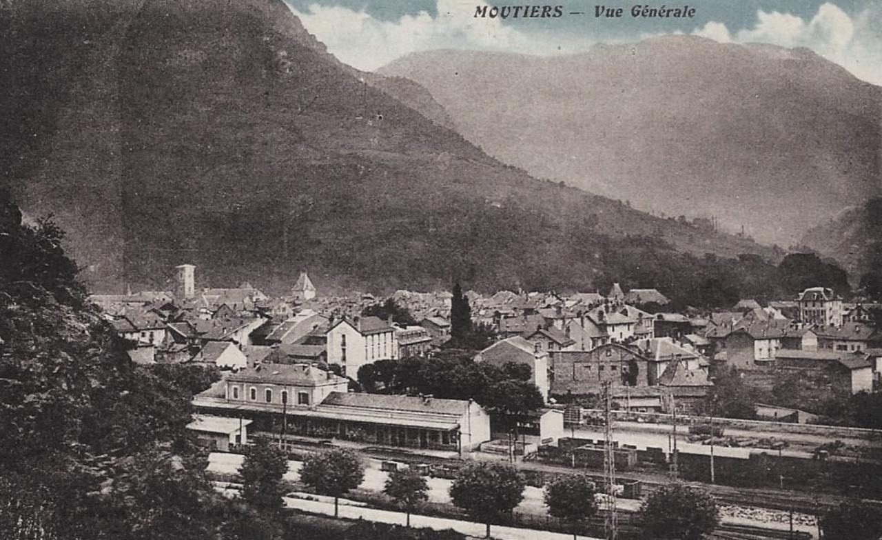 Moûtiers (Savoie) Vue générale CPA