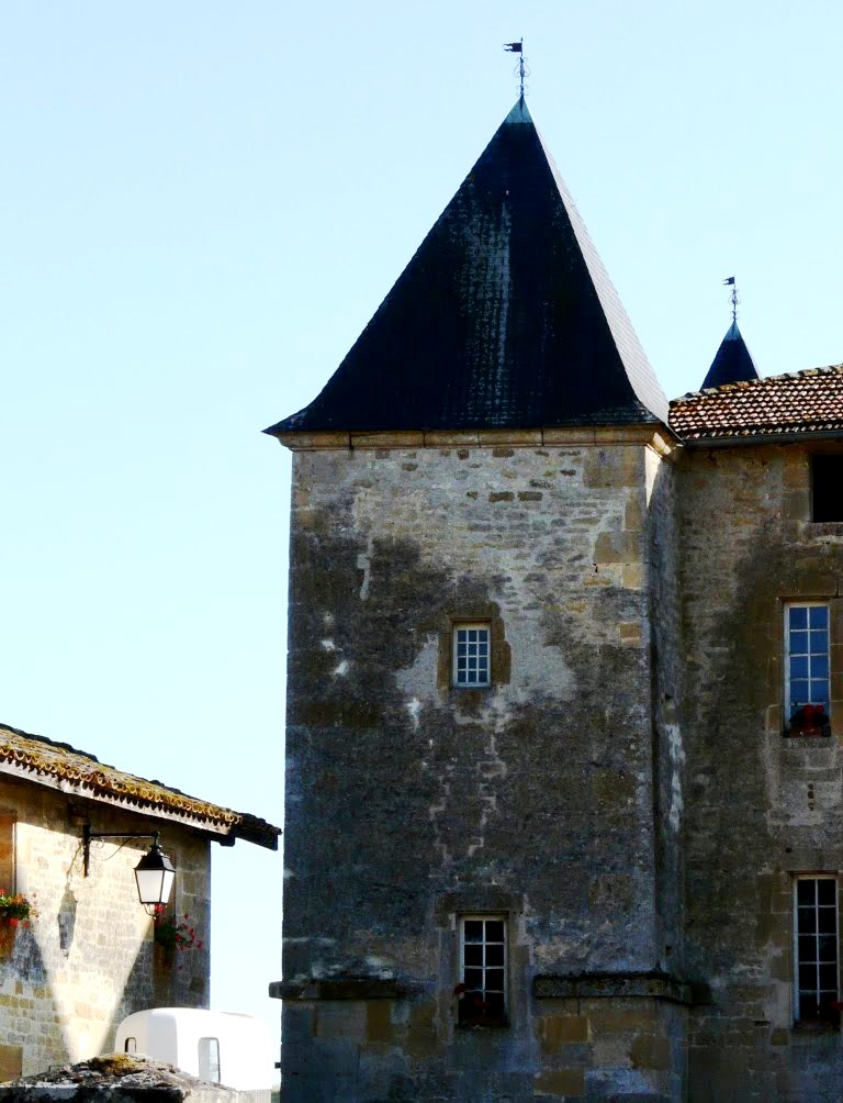 Mouzay (Meuse) Charmois, le château