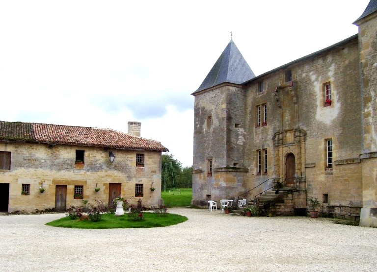 Mouzay (Meuse) Charmois, le château