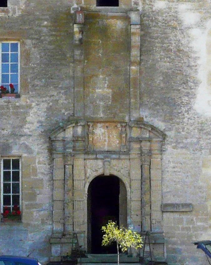 Mouzay (Meuse) Charmois, le château