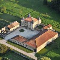 Mouzay (Meuse) Charmoy, le château