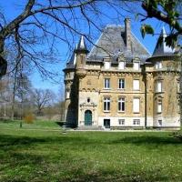 Mouzay (Meuse) Charmoy, le château