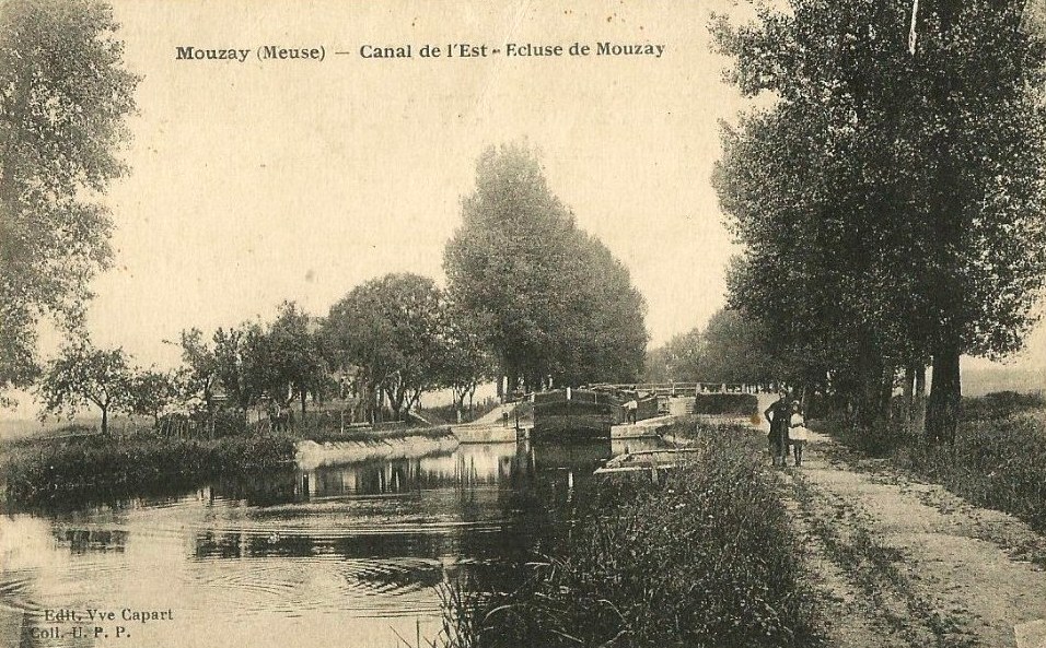 Mouzay (Meuse) L'écluse et le canal CPA