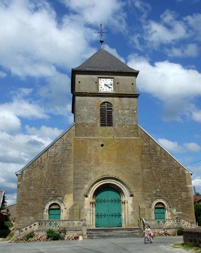 Mouzay (Meuse) L'église Saint-Pierre et Saint-Paul