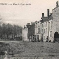 Mouzon (08) Place du vieux marché CPA