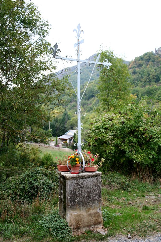 Murat-sur-Vèbre (Tarn) Canac, croix