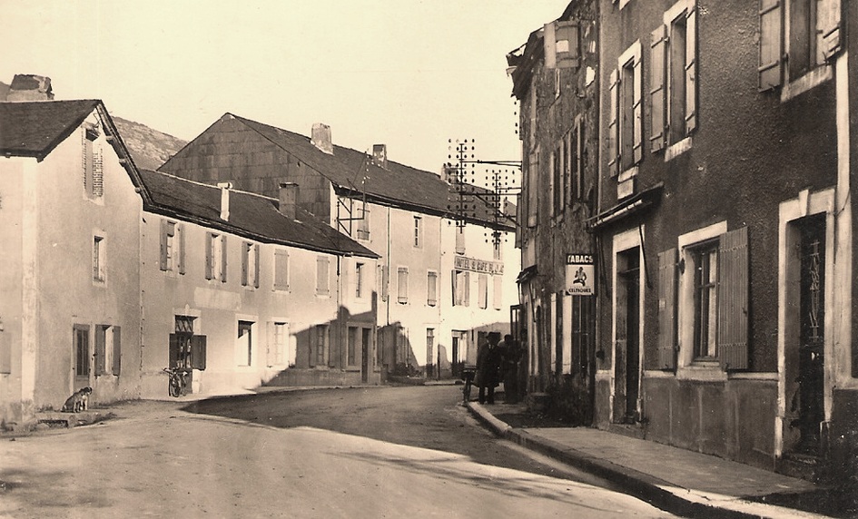 Murat-sur-Vèbre (Tarn) CPA Avenue de Lacaune