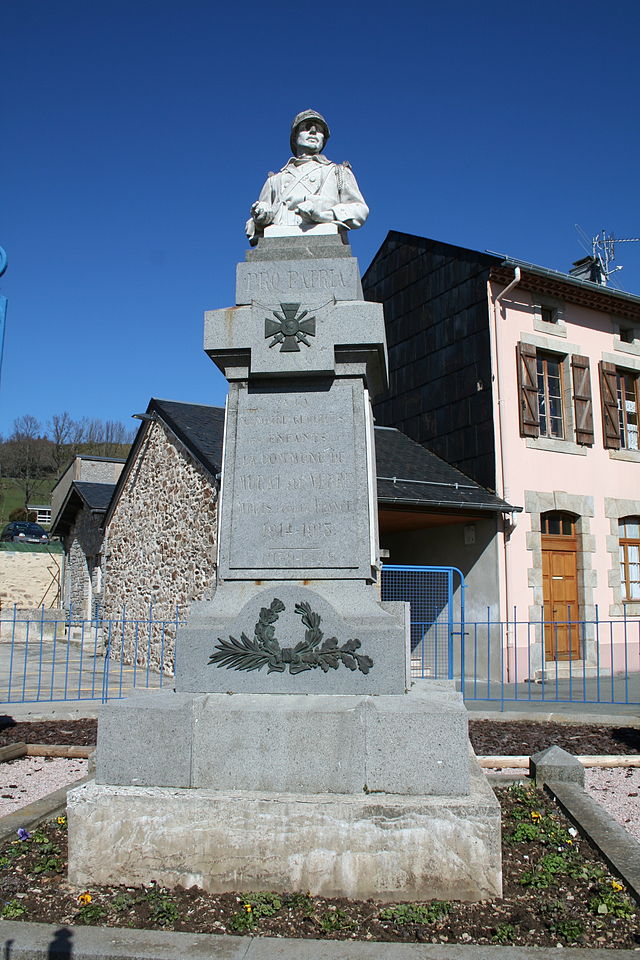 Murat-sur-Vèbre (Tarn) Monument aux morts