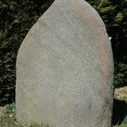 Murat-sur-Vèbre (Tarn) Statue-menhir du moulin de Louat