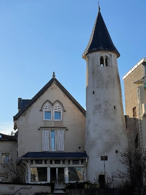 Commanderie Saint-Jean-du-Vieil-Aître, la tour