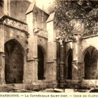 Le cloitre de la cathédrale Saint-Just (cpa)