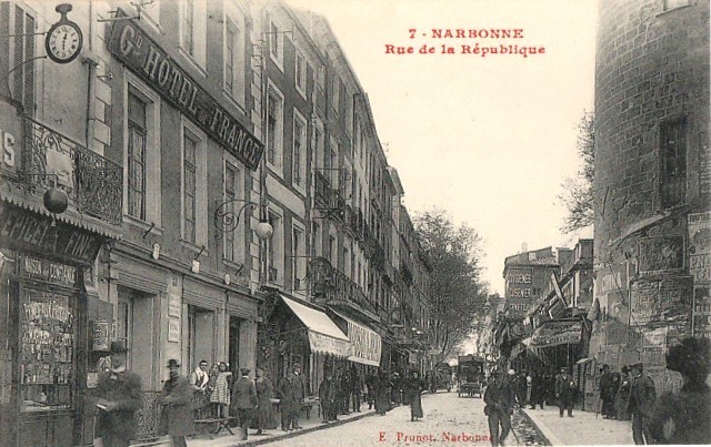 Narbonne aude la rue de la republique cpa