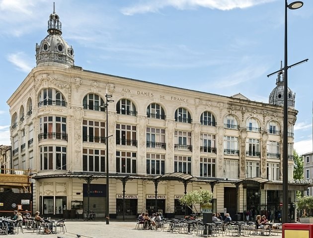 Narbonne aude le magasin aux dames de france