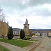Nepvant (Meuse) L'église Saint Maximin et la Grande Rue