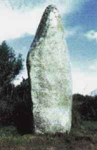 Neuville bosc oise menhir de la pierre frite