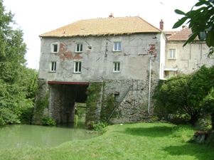 Nogent l'Artaud (Aisne) Ancien moulin