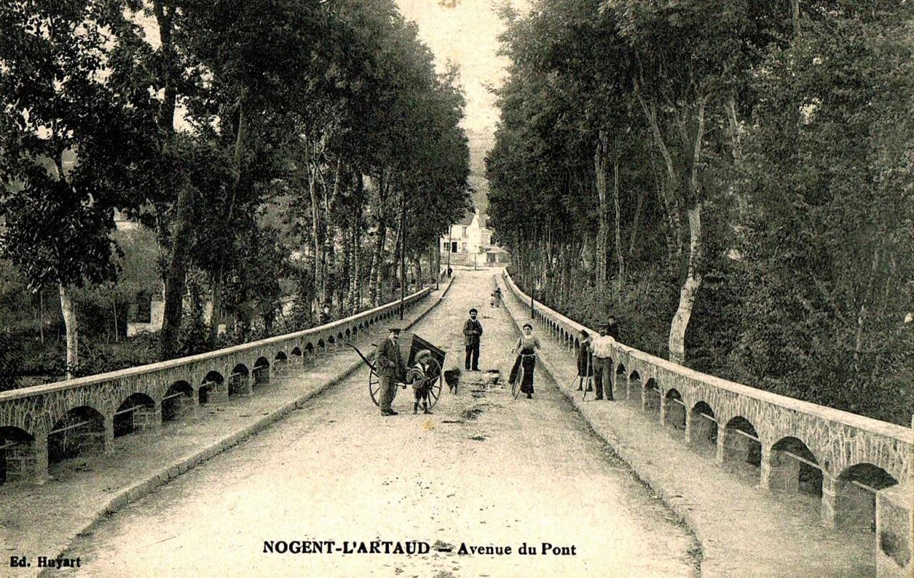 Nogent l'Artaud (Aisne) CPA Avenue du Pont