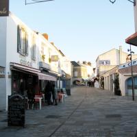 Noirmoutier-en-l'Ile (Vendée) La Grand'rue  en 2014