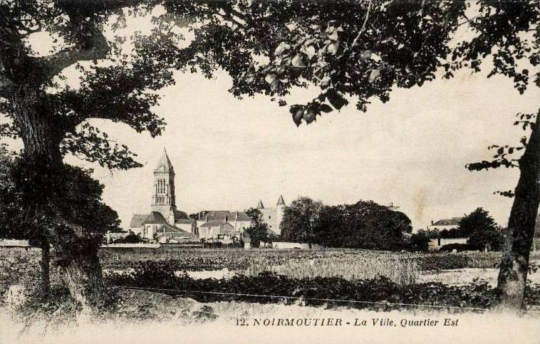 Noirmoutier-en-l'île (Vendée) Vue générale CPA
