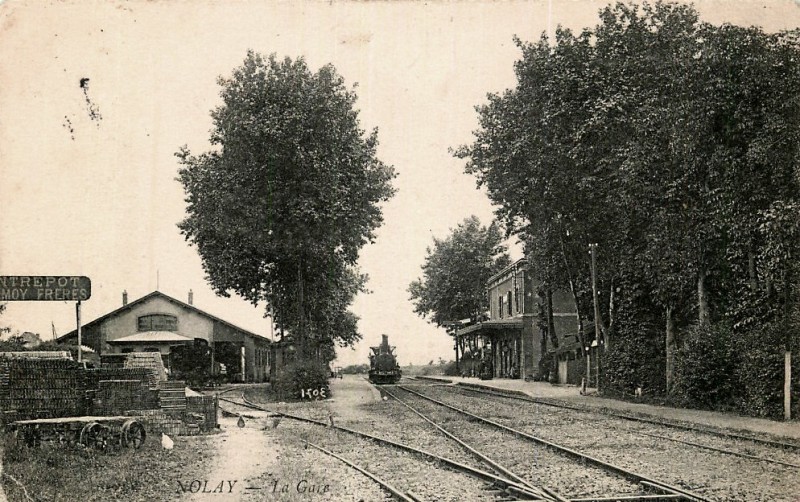 Nolay (Côte d'Or) La gare CPA