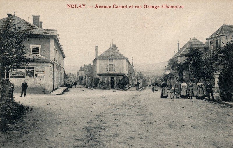 Nolay (Côte d'Or) L'avenue Carnot CPA