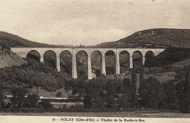 Nolay (Côte d'Or) Le viaduc de la Roche-au-Bec CPA