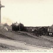 Notre-Dame-de-Monts (Vendée) Le calvaire et le moulin à vent CPA