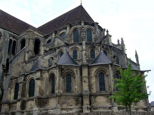 Noyon oise cathedrale 