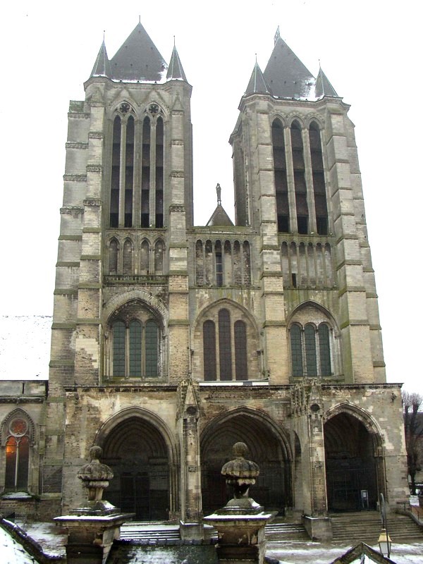 Noyon oise cathedrale 