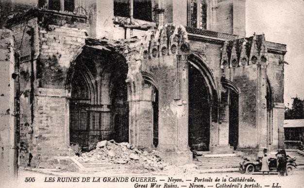 Noyon oise cpa 1914 1918 cathedrale portail