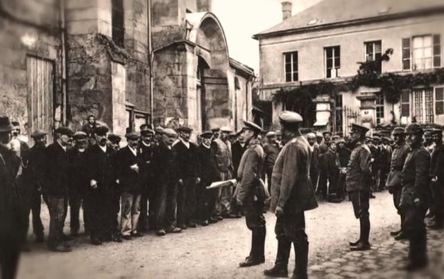 Noyon oise cpa 1914 1918 execution sommaire