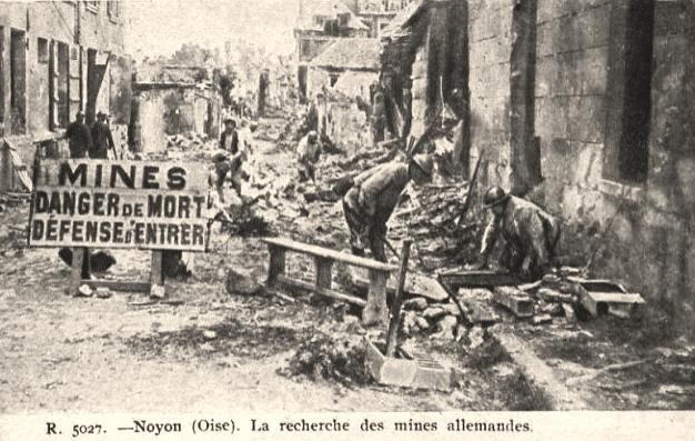 Noyon oise cpa 1914 1918 recherche des mines allemandes