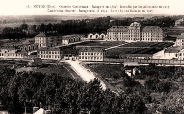 Noyon oise cpa casernes quartier cambronne avant 1918