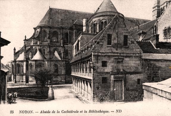 Noyon oise cpa cathedrale abside et bibliotheque