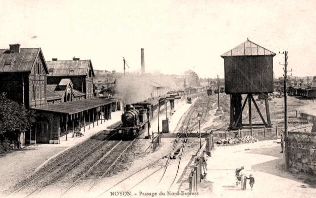 Noyon oise cpa gare en 1905