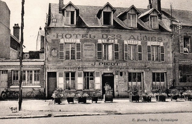 Noyon oise cpa hotel des allies