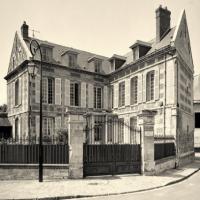 Noyon oise cpa maison des chanoines